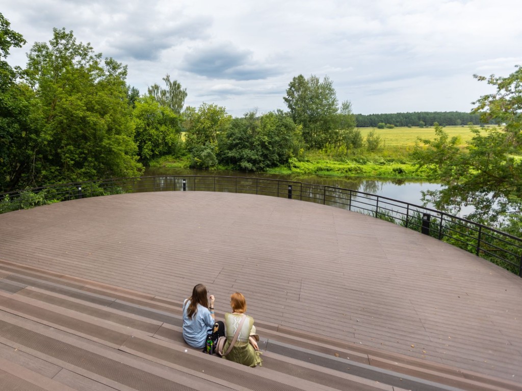 Без теплых курток: какой будет подмосковная погода в сентябре
