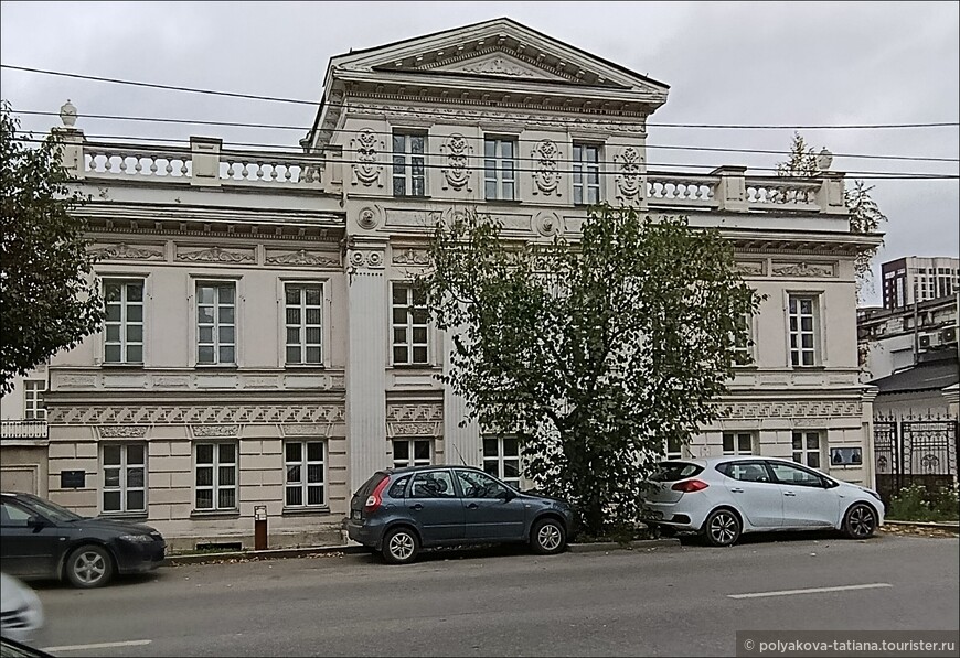 Дуновение XIX века. Улица Чапаева в Екатеринбурге