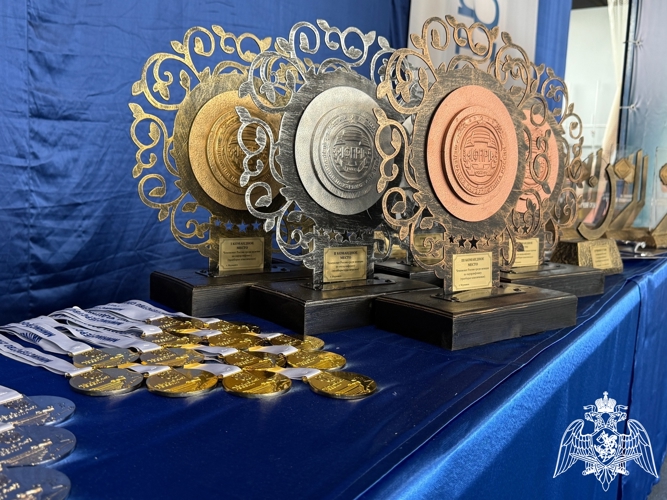 Новгородский росгвардеец стал призером в чемпионате России по пауэрлифтингу