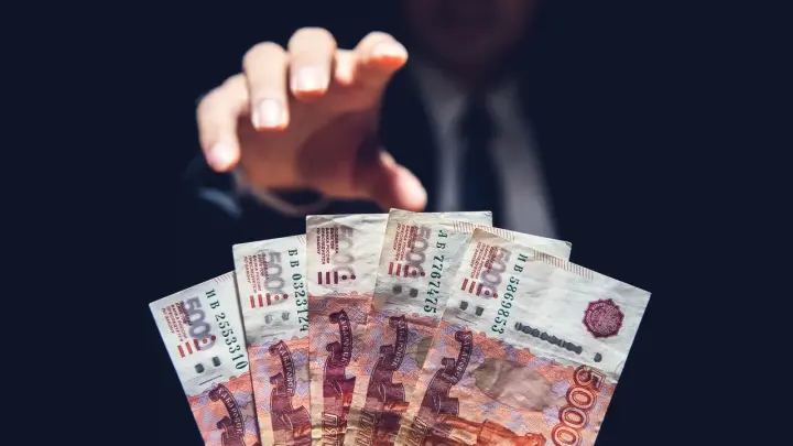 В Петербурге назвали самые высокооплачиваемые профессии