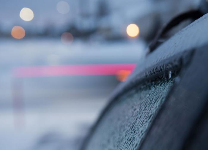 Управление автомобилем в дождь: какую ошибку допускают многие водители