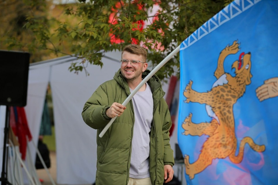 В память о Великой Победе Псков бежит эстафету «Псковской правды»