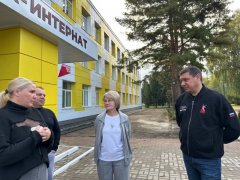 Евгений Первышов проверил ход ремонта единственной санаторной школы-интерната в регионе