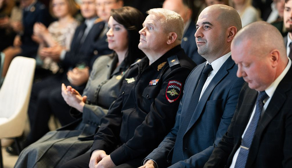 В Калуге состоялось торжественное мероприятие ко Дню юриста