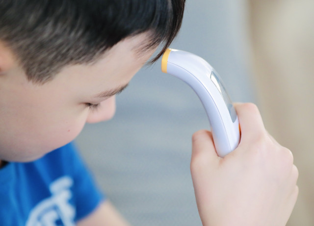 Более 1200 классов в ХМАО перешли на удаленку из-за роста числа заболевших ОРВИ