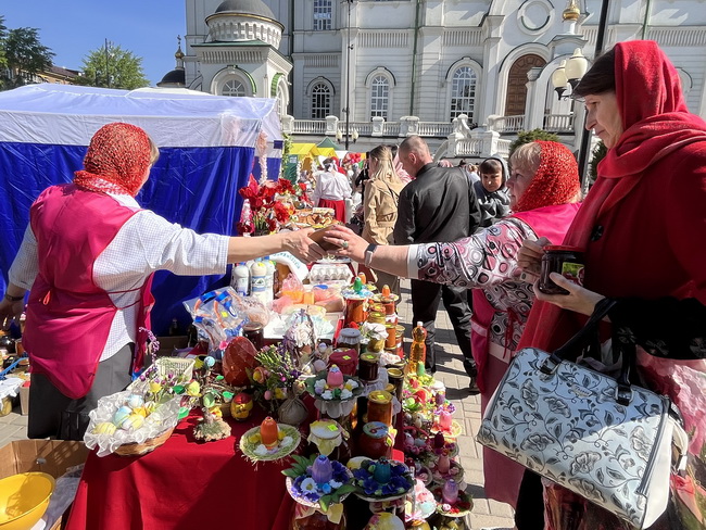 Воронежские ярмарки. Благотворительная ярмарка. Ярмарка Воронеж. Ярмарка на Донбасской Воронеж. Неделя жен мироносиц.