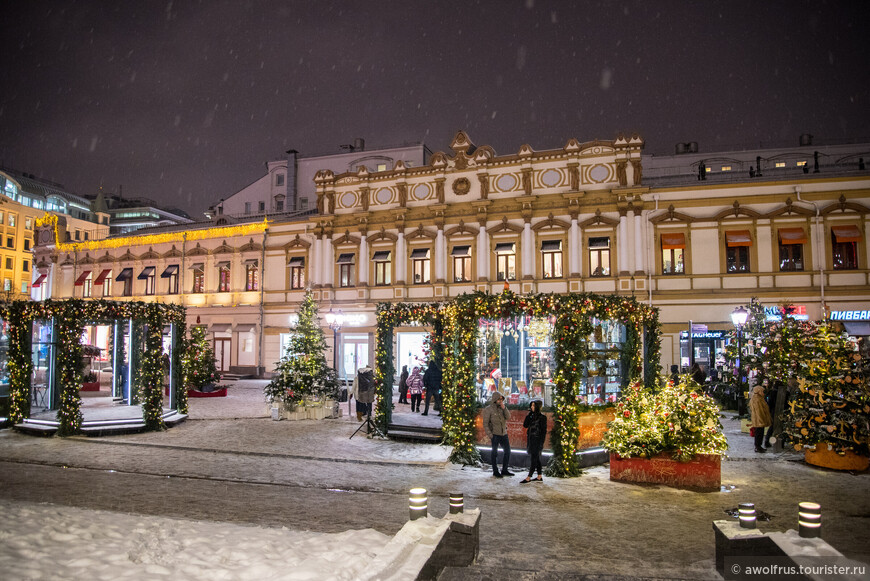 Новогодняя снежная Москва