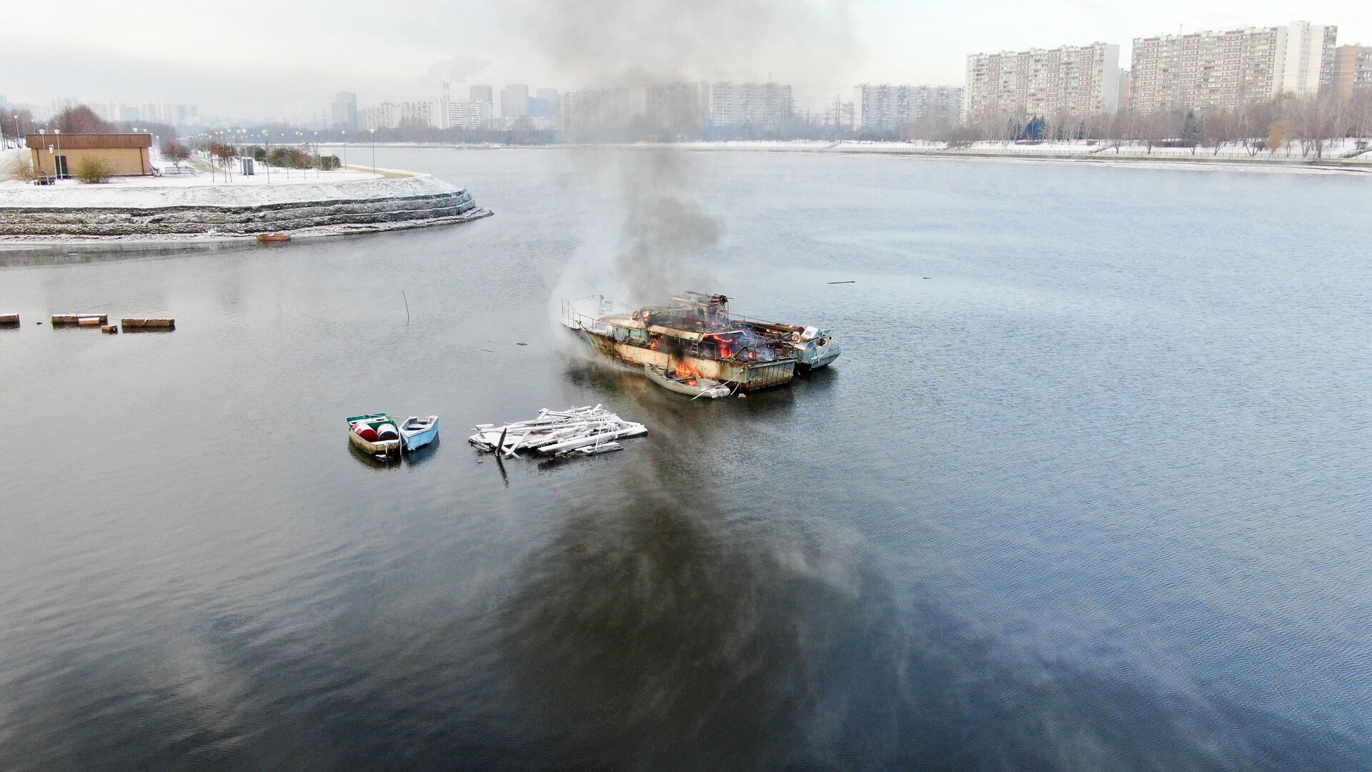 липницкий утонул в москва реке