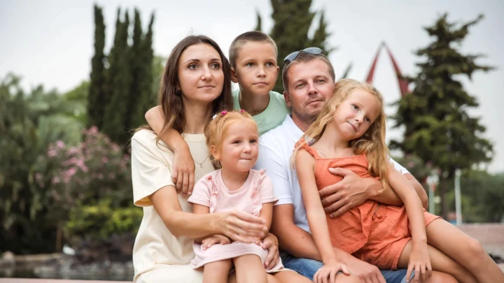Каждое новое поколение будет на треть меньше предыдущего: Демограф рассказал, как стимулировать рождаемость