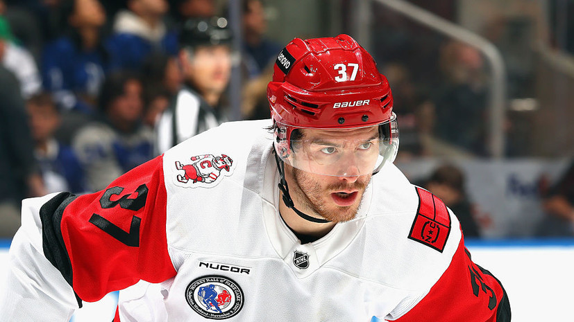 Дубль Свечникова помог «Каролине» победить «Ванкувер» в НХЛ