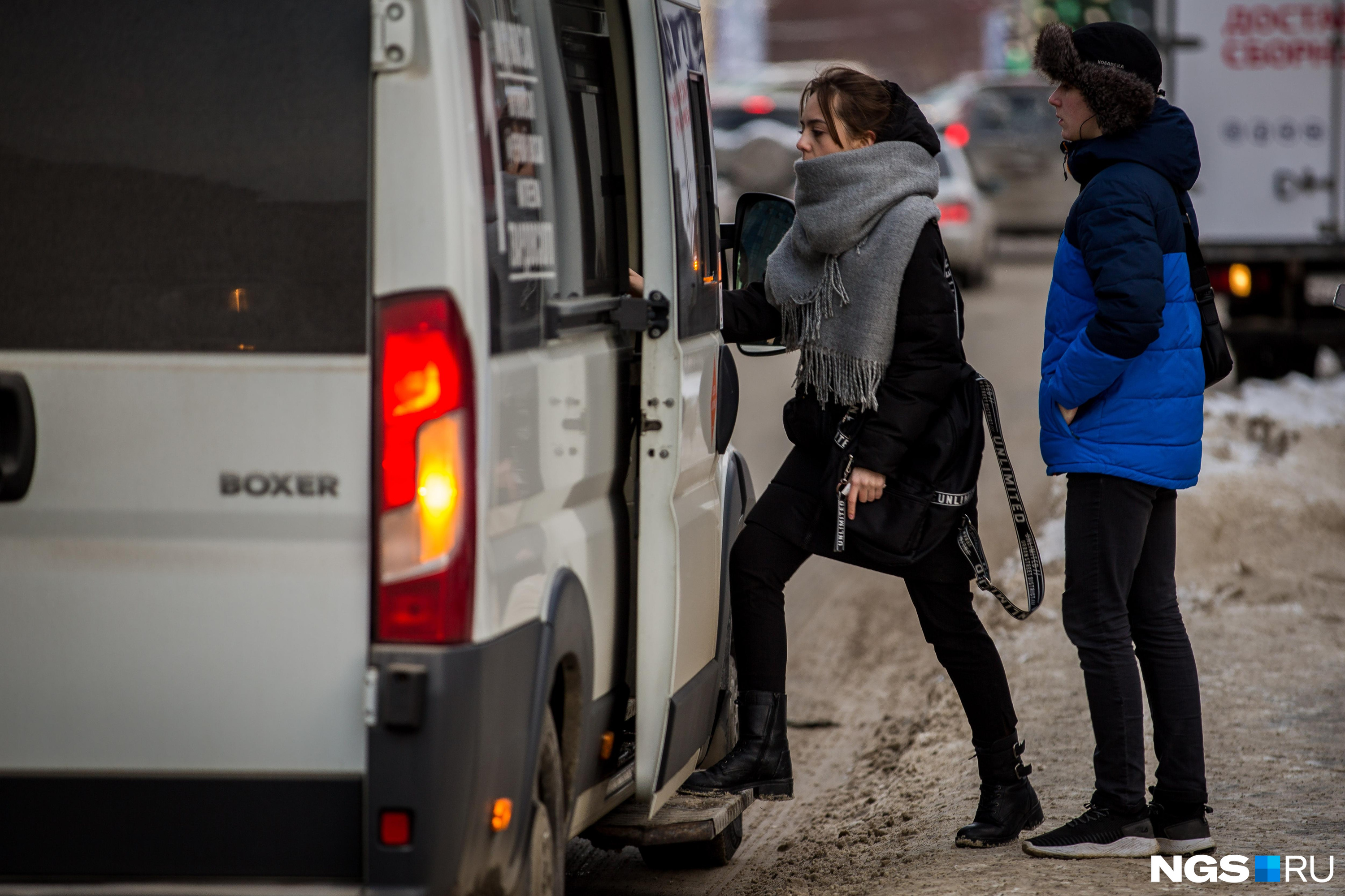 дождаться транспорта. фильм не дождалась с армии. автобус бердск. автобус 13. дождаться транспорта.