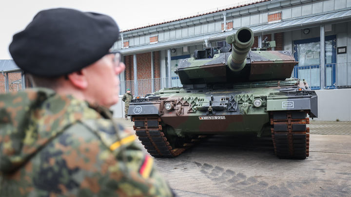 Немецкая армия готова к блицкригу: Оружия хватит на неделю - FT