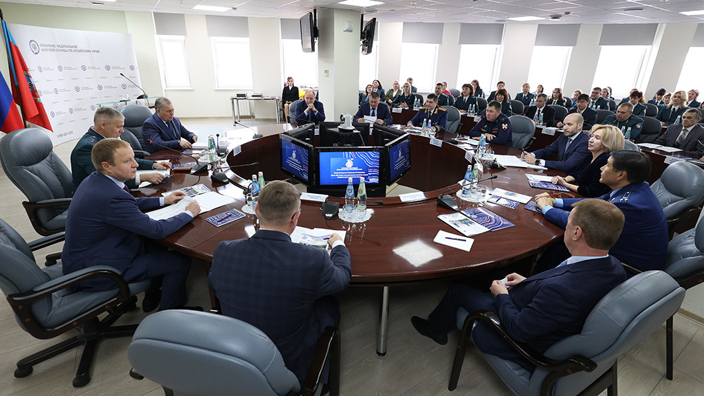Алтайская налоговая служба отметила юбилей Фото №2