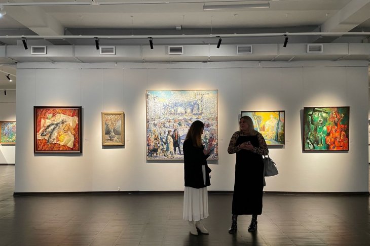 ​В Екатеринбургском музее ИЗО восстановили испорченную вандалами картину