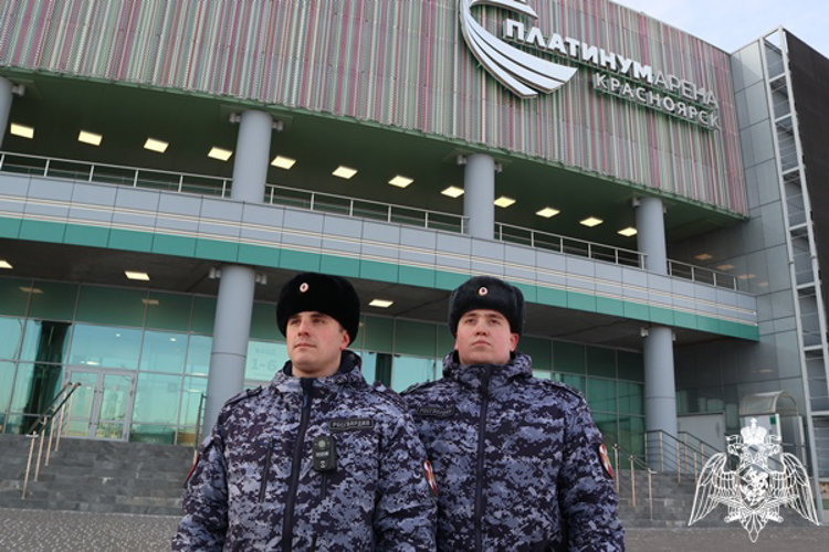 В Красноярске сотрудники Росгвардии обеспечили охрану общественного порядка хоккейного матча