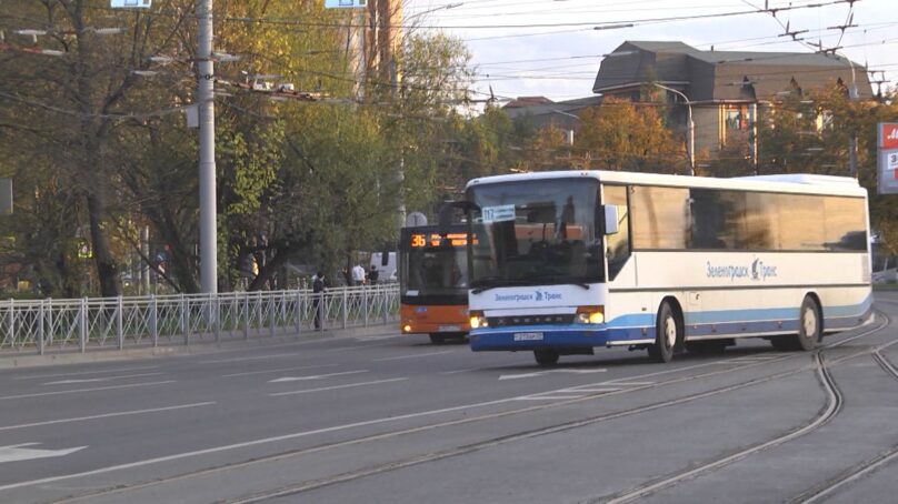 В Калининградской области до конца этого года и весь 2025-й дети из многодетных семей смогут ездить на муниципальном транспорте бесплатно