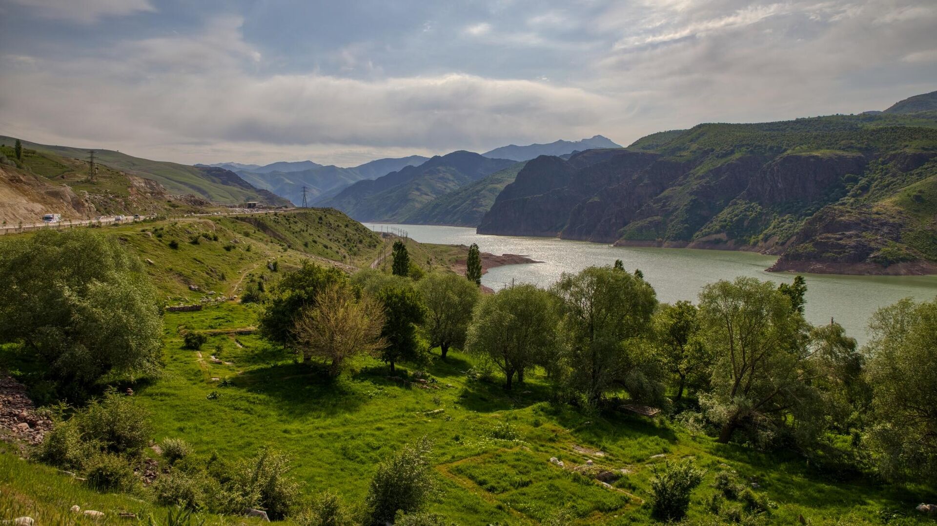 Ахангаранское водохранилище - Sputnik Узбекистан, 1920, 12.11.2025