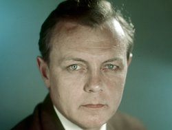 Кирилл Юрьевич Лавров — советский и российский актер театра и кино