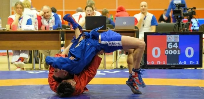 Самбисты из Республики Алтай отличились на чемпионате и первенстве СФО