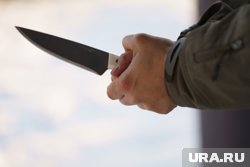 По его словам, в разгар конфликта женщина сама попросила его лишить ее жизни