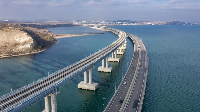 Крымский мост через Керченский пролив