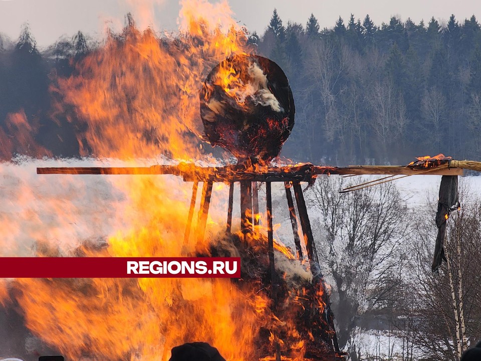 Эпичную битву весны с зимой устроили на Масленице в Муранове