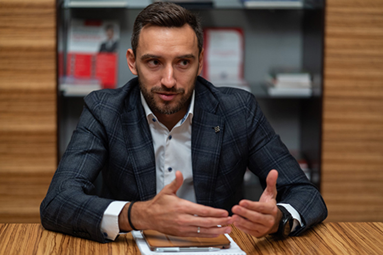 Тимур Сергеев — представитель именитой юридической семьи