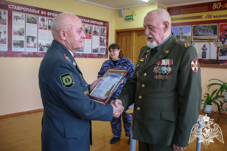 В Ставрополе чествовали ветеранов войск правопорядка в лицее имени Героя России Владимира Нургалиева