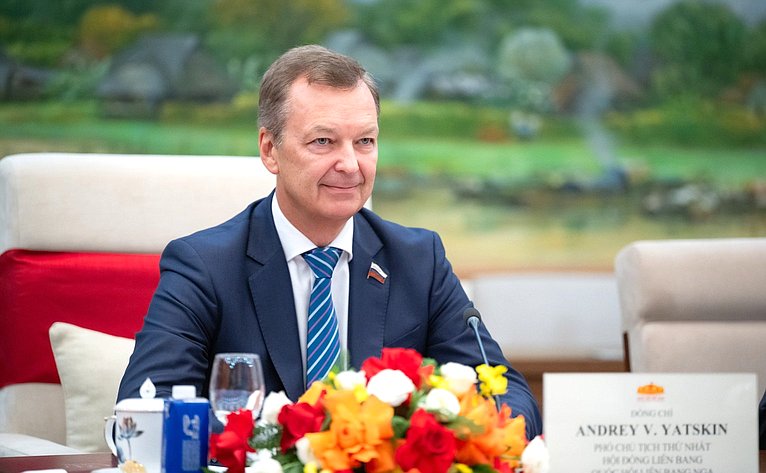 Андрей Яцкин