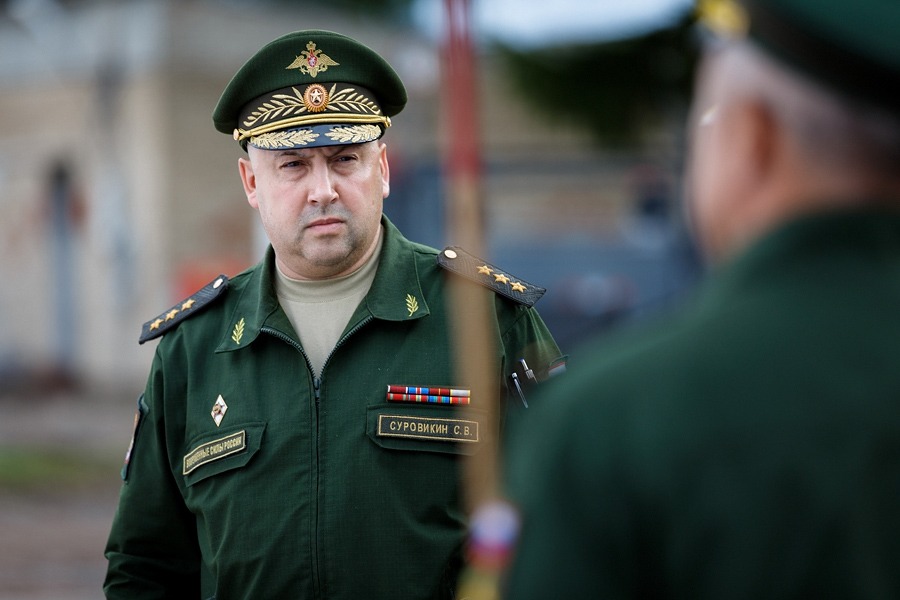 Newsweek: генерал Суровикин может встретить февраль в Киеве 