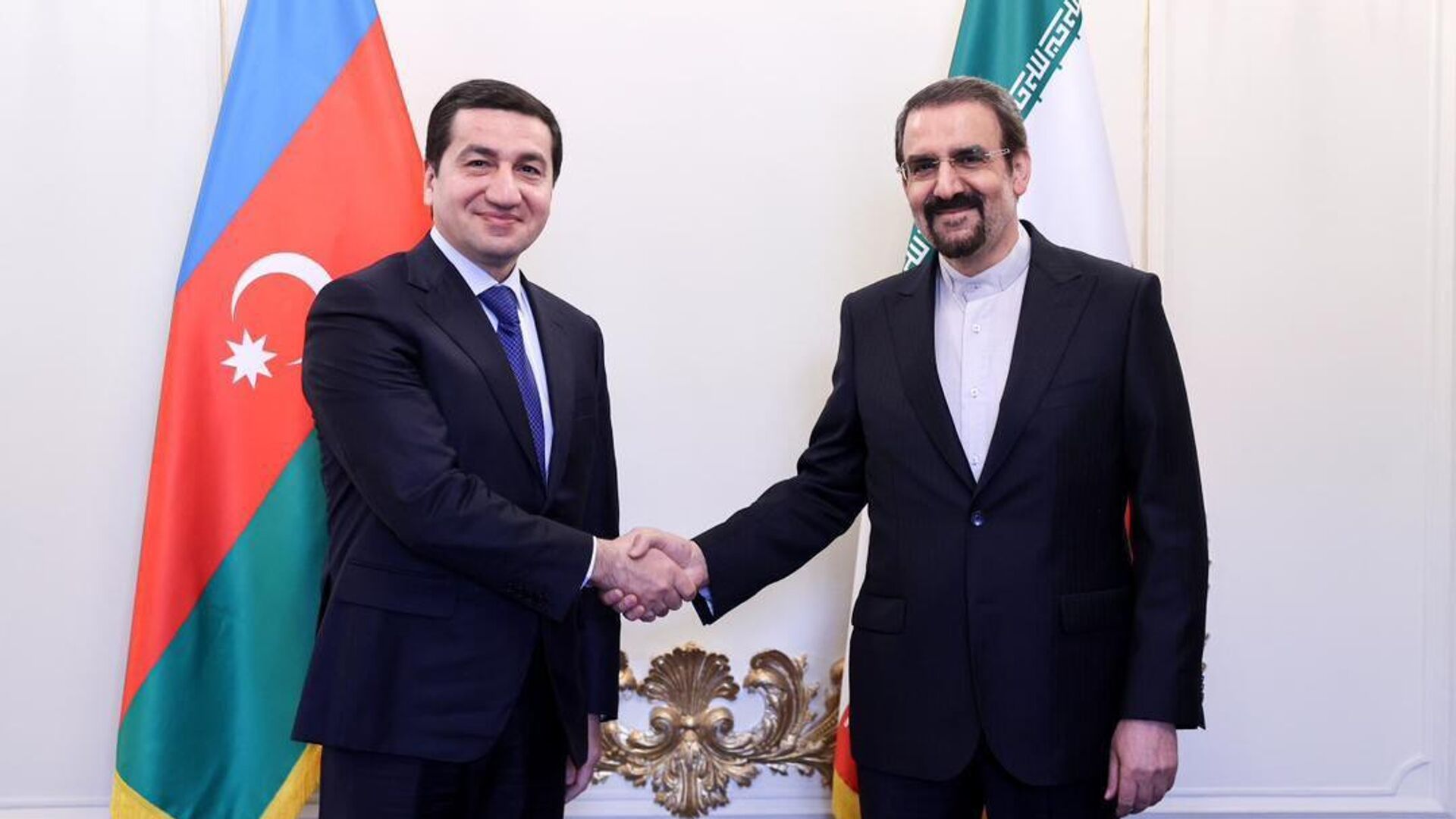 Хикмет Гаджиев в Иране - Sputnik Азербайджан, 1920, 04.02.2025