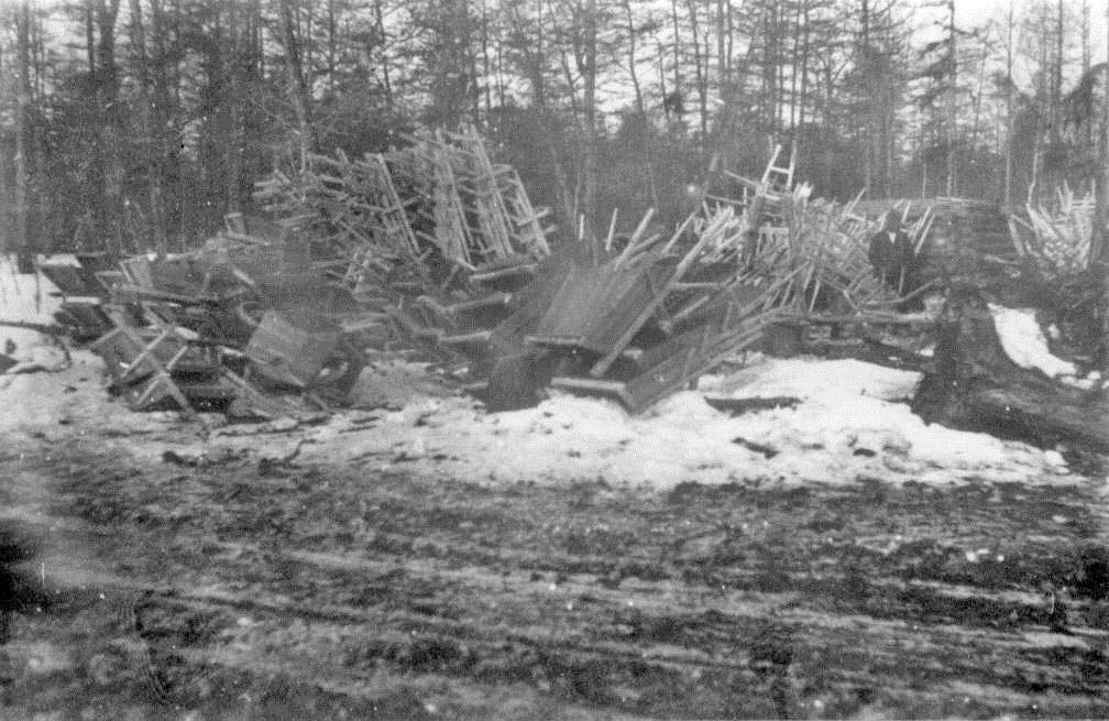 Изготовление тачек для дорожного строительства, 74-й км Колымской трассы, 1932 год
