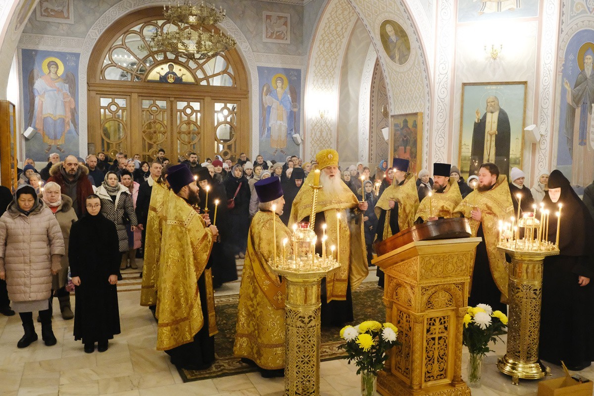 В день памяти святителя Николая в Покровском Хотькове монастыре отметили престольный праздник