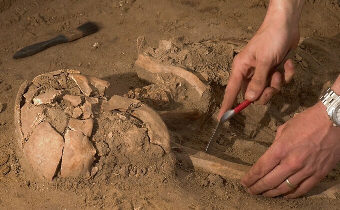 Археологи на Кубани обнаружили погребение знатной женщины эпохи Средневековья