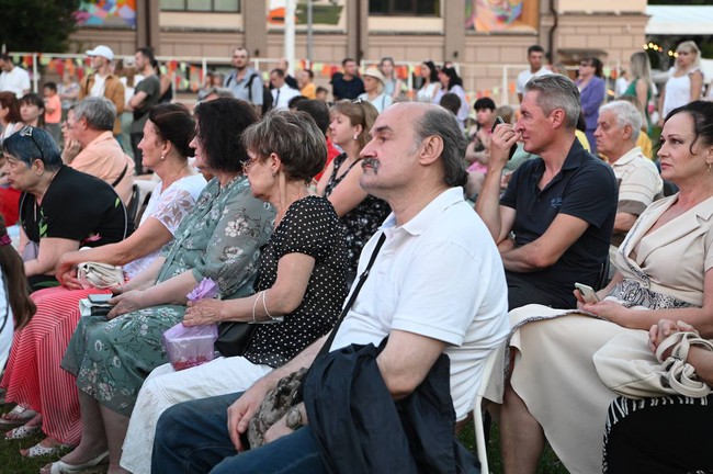 Конкурсы белгород. 13 Июля день города. Новости Белгорода. Белгород любимый город. Благоустройство дворов Белгород.