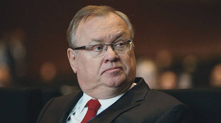 Банкиры встают за штурвал