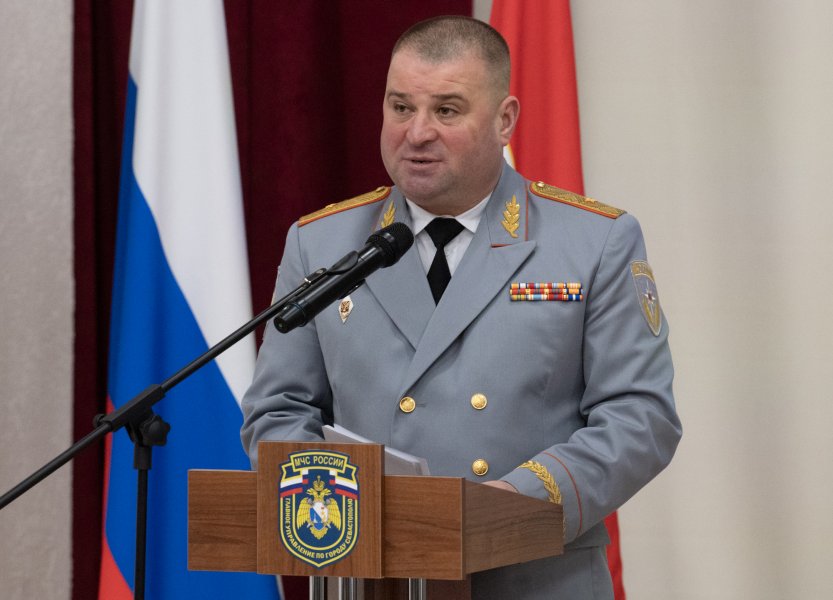 Губернатор Севастополя Михаил Развожаев вручил награды севастопольским спасателям