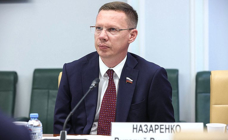 Виталий Назаренко