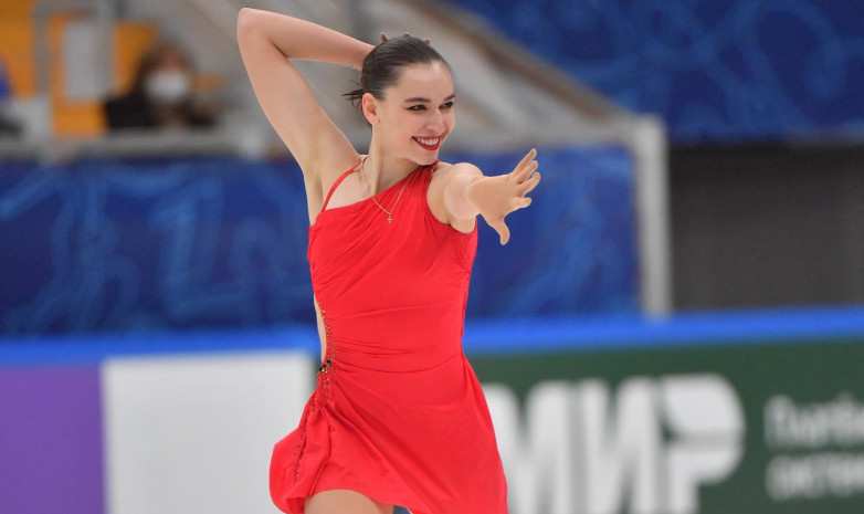 «Плакала». Пытавшаяся сменить гражданство фигуристка рассказала про возвращение в Россию