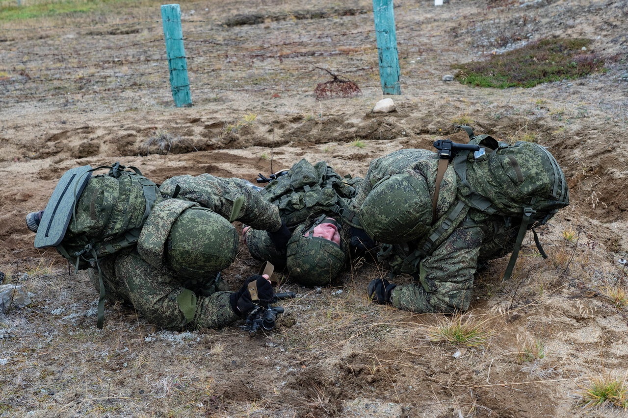 Морские пехотинцы Северного флота провели занятия по тактической медицине.