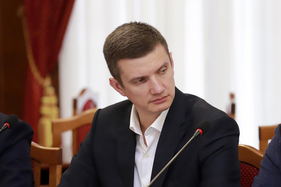 Александр Савельев