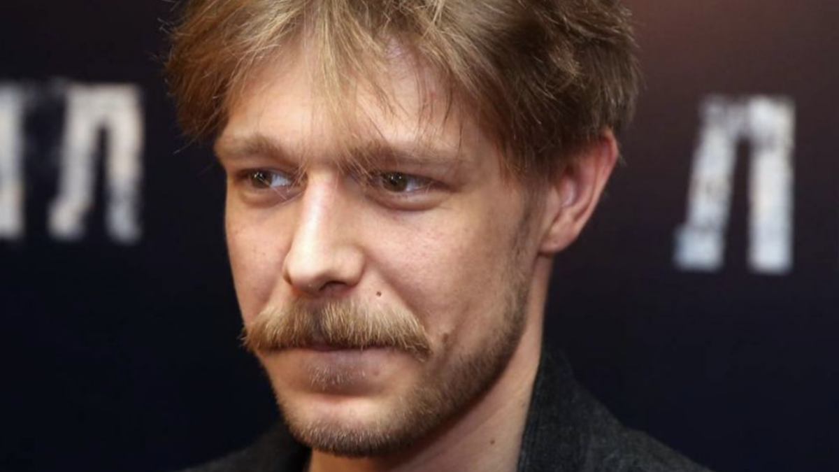 Сын Михаила Ефремова Никита сбежал от полицейских в Шотландии ...