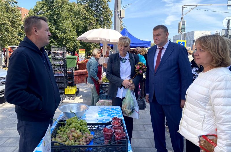 Горько сызрань. Ярмарка местных производителей. День города Сызрань 2022. Интерактивные площадки на день села. Парк Горького Сызрань.
