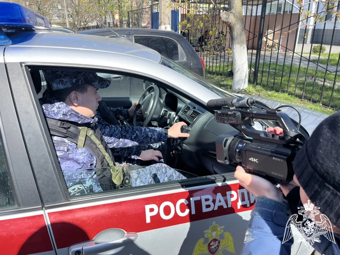 Сотрудники вневедомственной охраны Росгвардии обеспечивают охрану свыше 3500 объектов и 5000 квартир в регионе