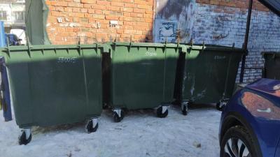 В Волжском и Октябрьском районах Саратова установлены новые контейнеры