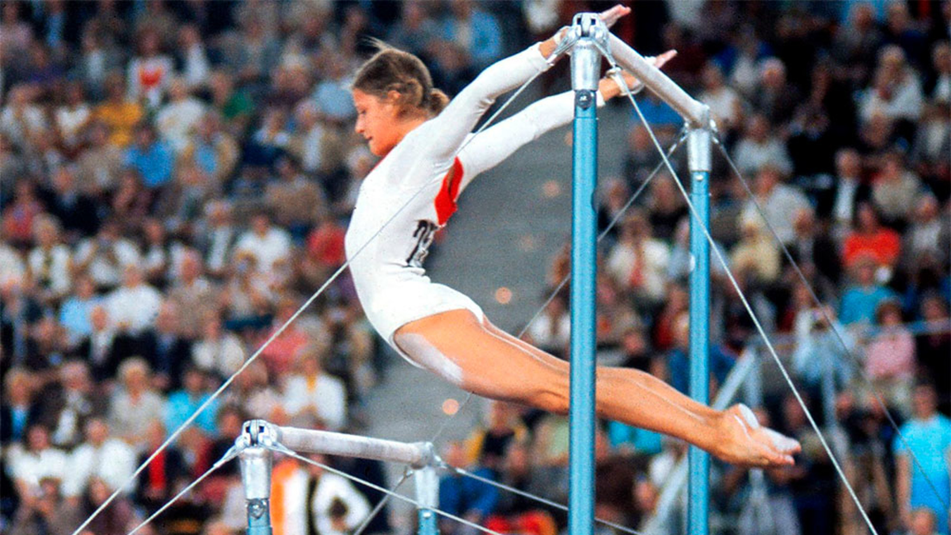 Спортивная гимнастика перекладина. Ласточка в художественной гимнастике. Гимнастика. Гимнастка. Запрещённые элементы.