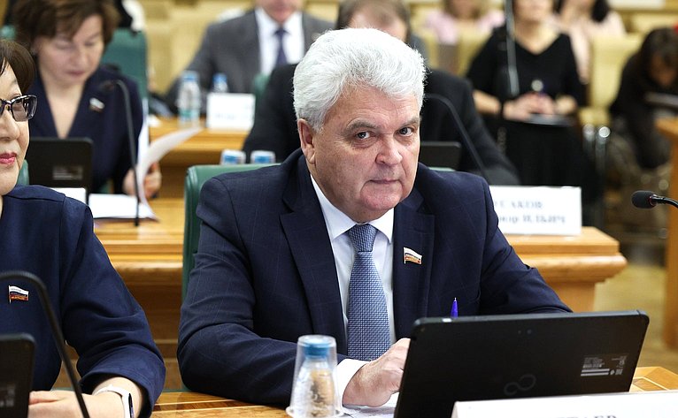 Петр Тултаев