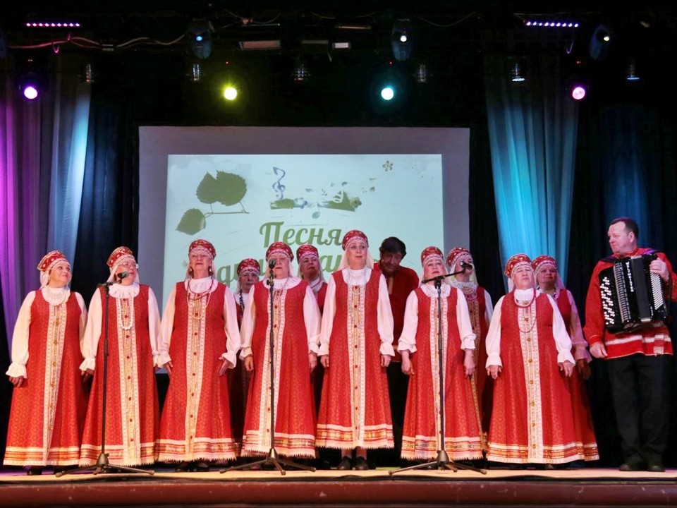 Праздник в «Лире»: День народного единства и день рождения поселка в одном ритме