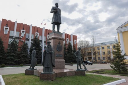 Региональные политики почтили память Петра Столыпина