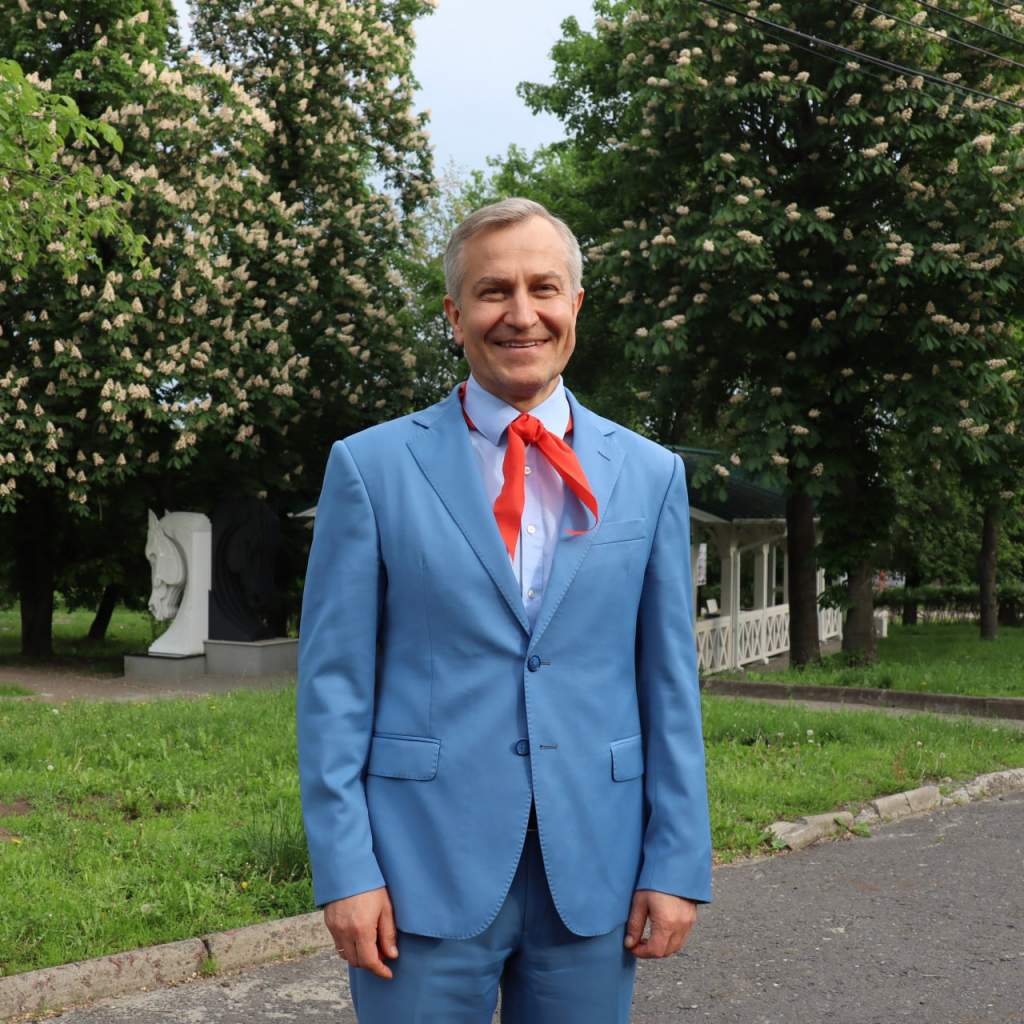 Александр Чепик поздравил курян с Днем пионерии